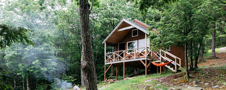Tuckermans Cabin On Pleasant Mt Camping
