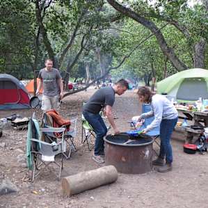 Site 121 - surprisingly roomy and very close to the bathrooms and the river. A spot that gets enough shade and enough sun at the same time. Watch out for skunks!