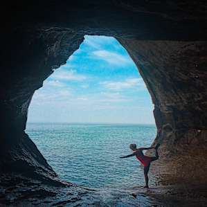 Sea caves near Little Beaver Lake Campground
