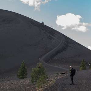 Approaching to hike up Cinder Cone