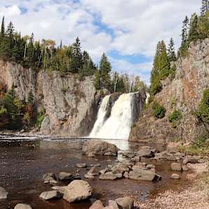 High Falls by the shore.