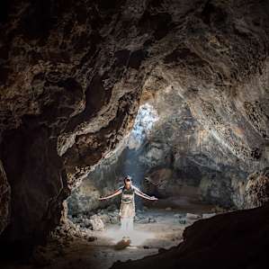 Drove an hour to visit the lava tube off of Kelbaker road. It's about a 15 mile drive on Kelbaker, then a few miles down an unmarked 4x4 road and a short .25 mile hike using a ladder.