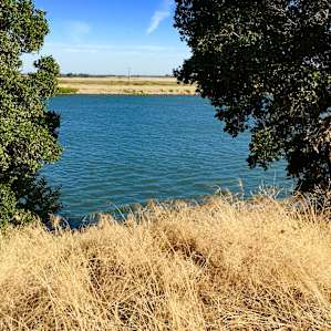From the walk in campgrounds, the Sac river is only a short stroll away.