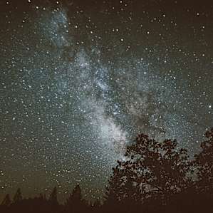At night you will enjoy clear dark skies around the reservoir.