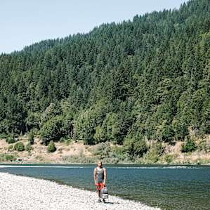 Short little hike along the Klamath.