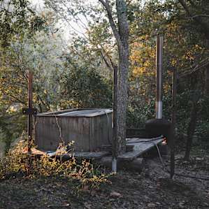 The wood-fired hot tub in all its glory.