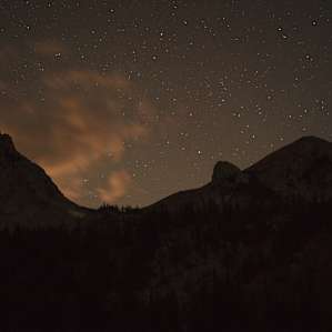 Looking up towards the saddle between Sacagawea and Hardscrabble from the far lake shore.