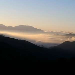 I drove down the mountain a bit to get this picture around sunrise it was incredible