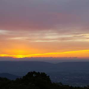 Sunset Views a short walk from Loft Mountain campsite