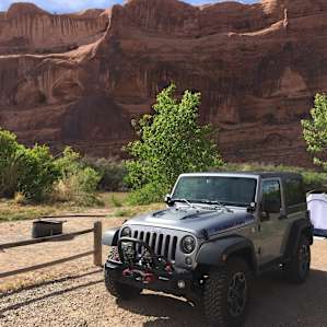 Beautiful camp sites next to the Colorado River.