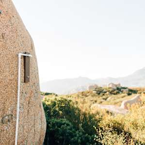 outdoor shower! :)