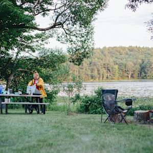 people campfire picnic table