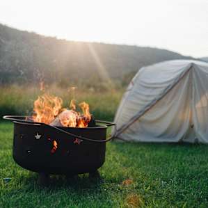 tent campfire lodging