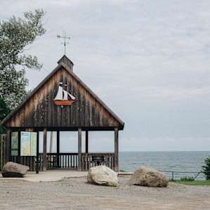 only three miles away from Lake Ontario