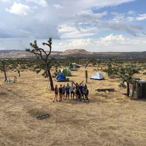 what an amazing place! (the blue tent and RV trailer were provided by the hosts)