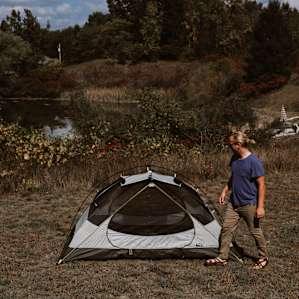 tent people lodging