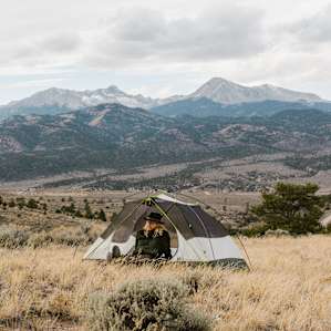 tent people mountain