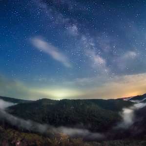 Milky Way and rolling fog throughout the Gorge