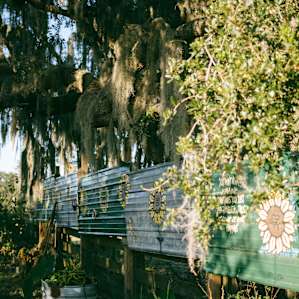 Netted hanging bed /Glamping