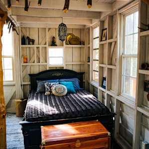lodging treehouse