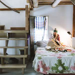 Double bed nook downstairs
