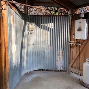 Outside shower! Yes, there’s hot water!