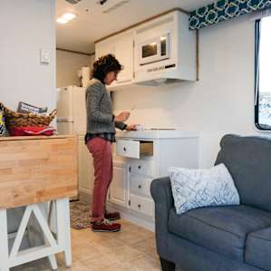 Kitchen/living room.