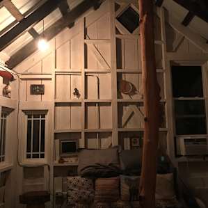 Tree House Cabin Retreat