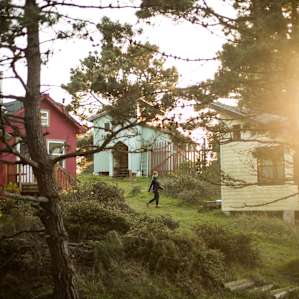 A view of the whole property -- the cabins are close together but there's lots of great communal space.