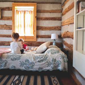 Log cabin bedroom located on the second floor that the girls found very entertaining