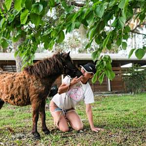 And she gives kisses!