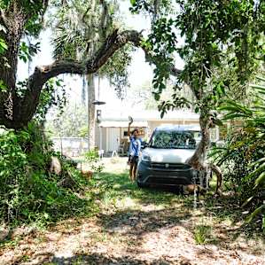 We tucked into this shady spot cause it was in the upper 80's the day we visited.