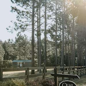 The entrance for the Kennels and the Cabin.