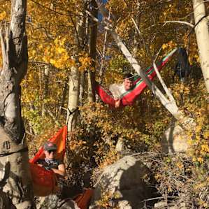 Found a great spot next to the lake to hang our hammocks!