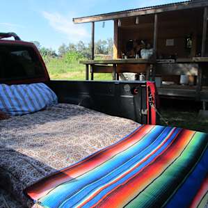 We were able to park right near the kitchen space, just ask Erin & Jakob about parking options!