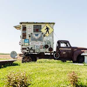 This antique truck and all of the decor on it was super cool to look at!