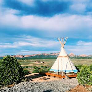 Running Deer TIPI near Bryce Canyon