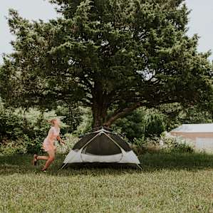 tent people lodging