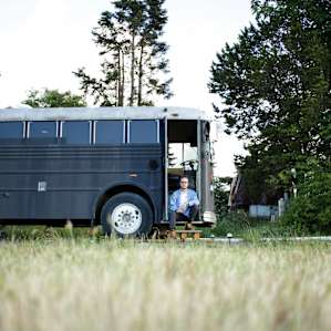 people bus lodging