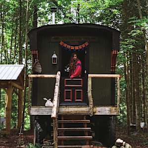 forest people lodging