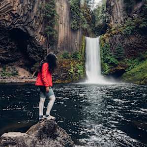 Toketee Falls are a 15 minute drive away