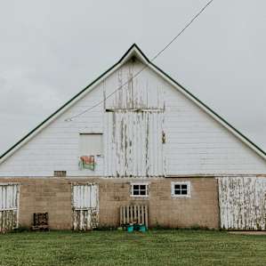 barn