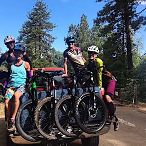 Pine Flow WOMEN'S RV Getaway