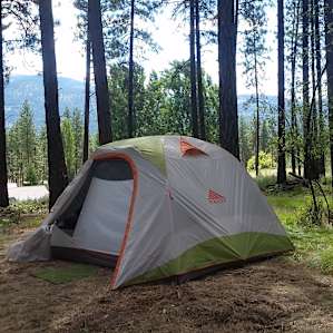 We fit two tents and two hammocks up at site 6.