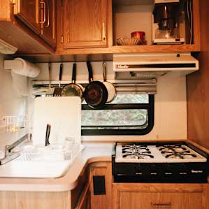 The kitchen inside the trailer had everything we needed and was very clean and tidy. We cooked dinner here and washed our dishes.