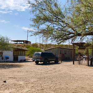 La Casita Blanca
