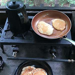 Cooking breakfast 🥞