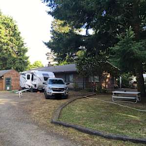 Annie Gs' Beach Camp