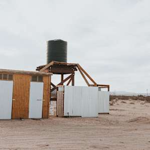 Near Joshua Tree Park - Wolf's Den