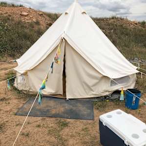 Sunset glamping at Mariposa